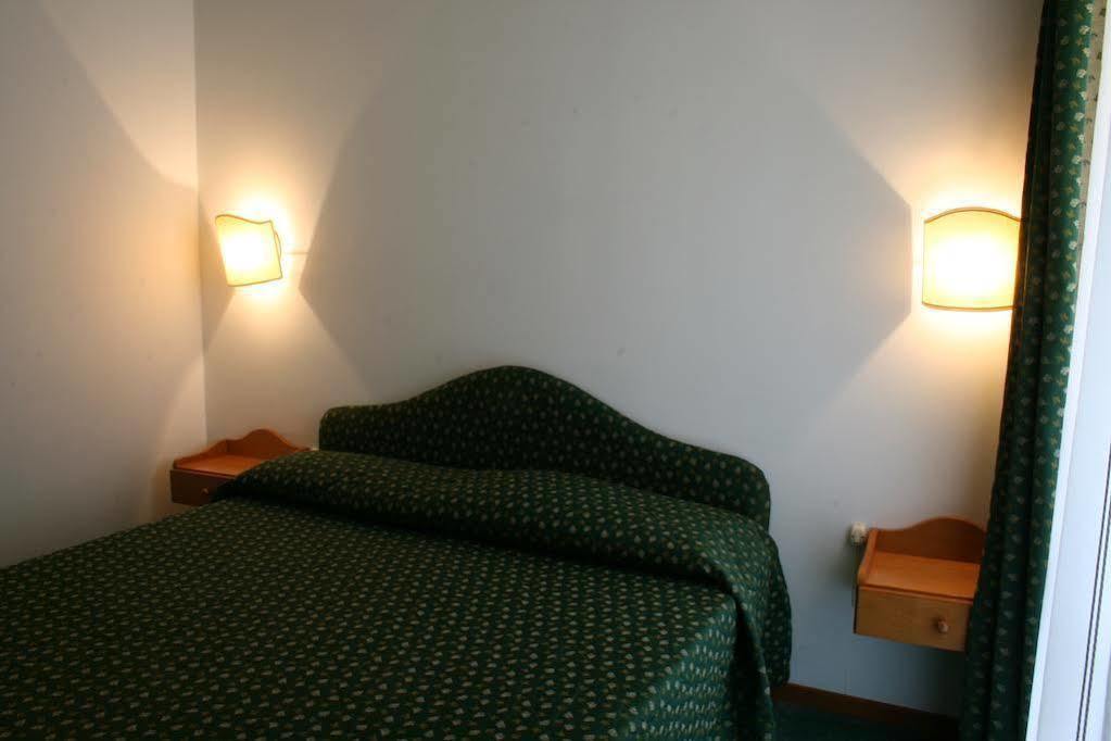 Residence Hotel Sport Campiglio Madonna di Campiglio Exterior photo